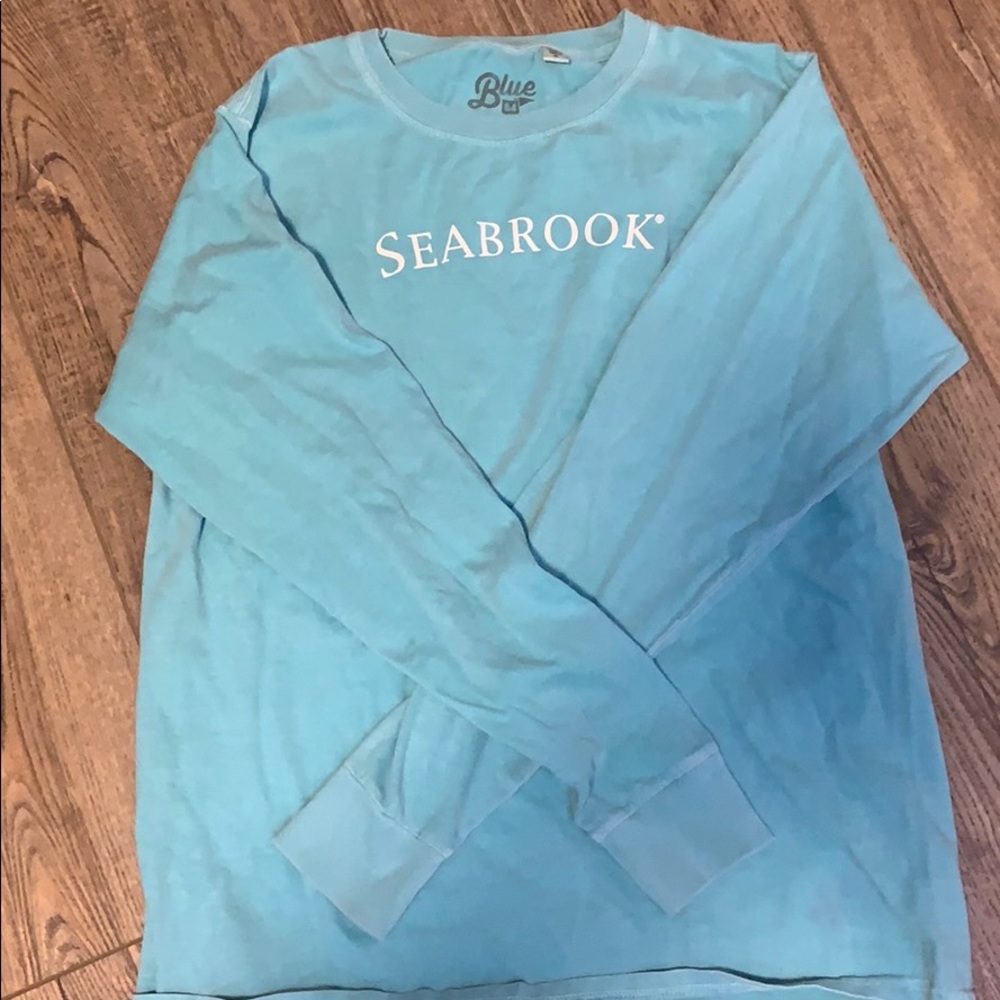 Comfy oversized long sleeve shirt